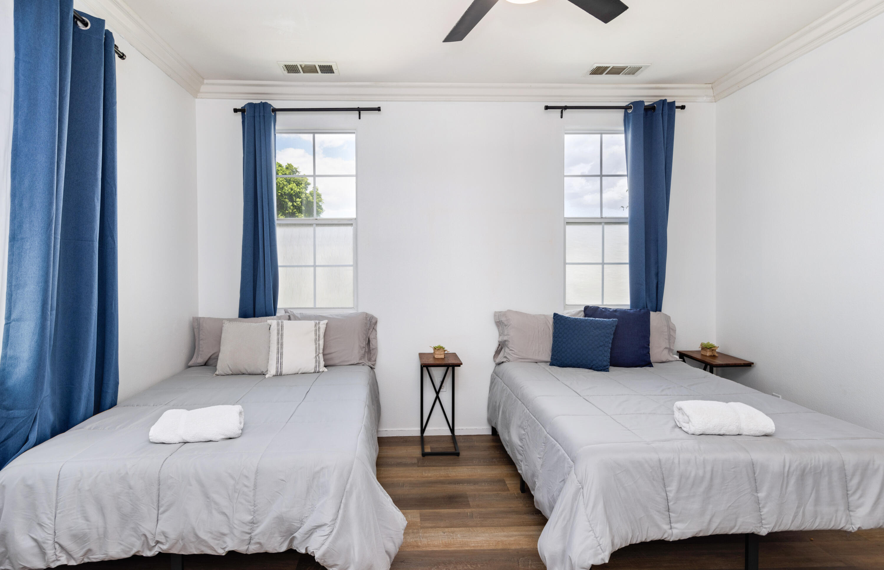 83299 Stagecoach Road Indio, CA 92203 - Photo 27 of 44 a bedroom with a bed and a window