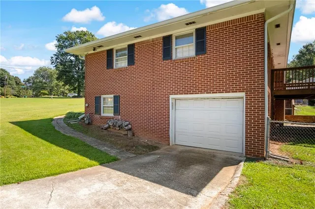 $2,450 | 4083 Cedar Knoll Drive, Tucker, GA 30084