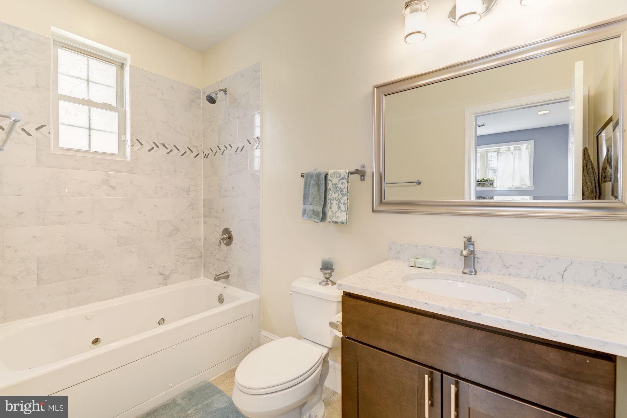 1630 Rosedale Street Northeast, Unit 1 Washington, DC 20002 - Photo 16 of 30 En suite master bath has jetted tub