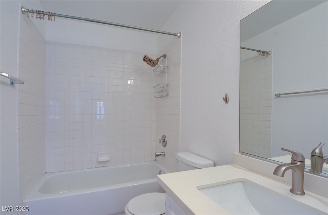 10138 Rocky Tree Street Las Vegas, NV 89183 - Photo 22 of 43 Full bathroom featuring vanity and shower / bath combination