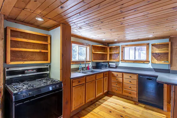 $444,000 | 1247 Wolf Den Drive, Ely, MN 55731