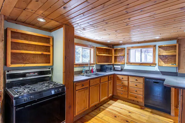 $449,000 | 1247 Wolf Den Drive, Ely, MN 55731