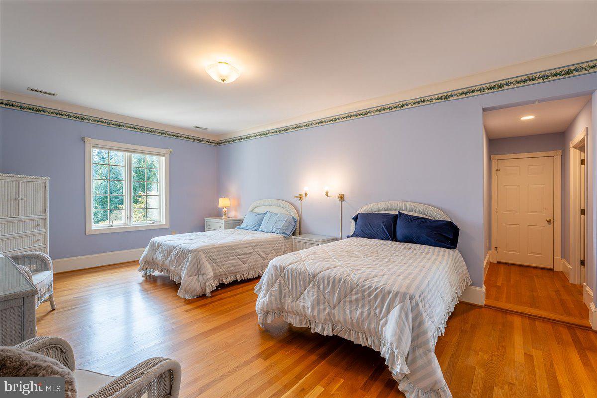 15497 Ridge Road King George, VA 22485 - Photo 41 of 108 Ensuite 3