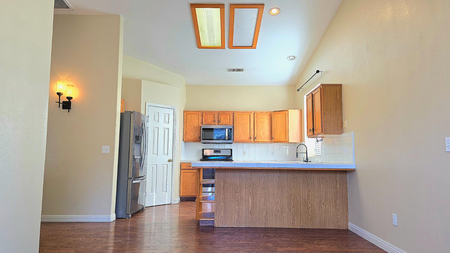 548 East Aspen Court Reedley, CA 93654 - Photo 18 of 52 Gallery Image 18