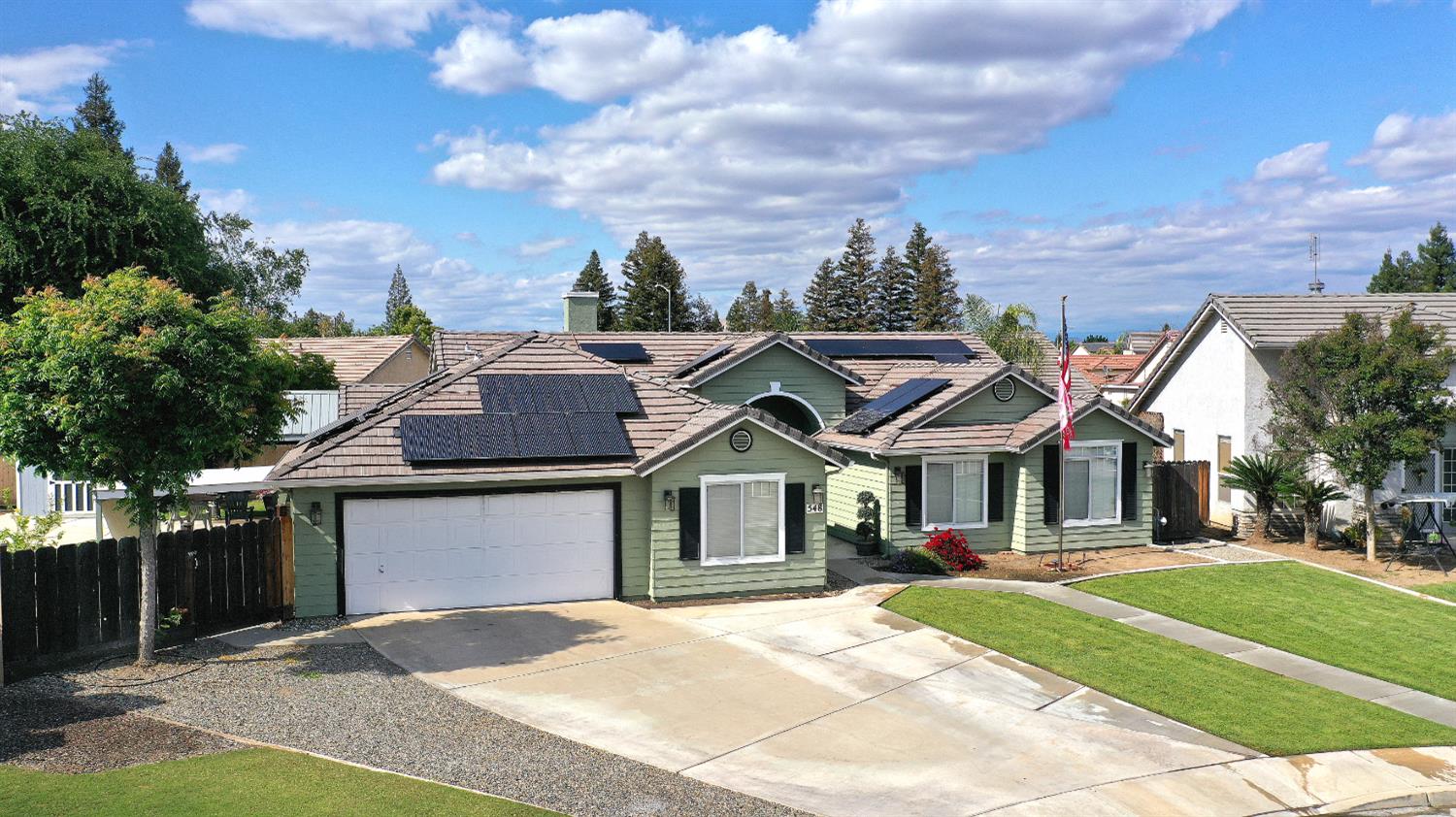 548 East Aspen Court Reedley, CA 93654 - Photo 6 of 52 Gallery Image 6