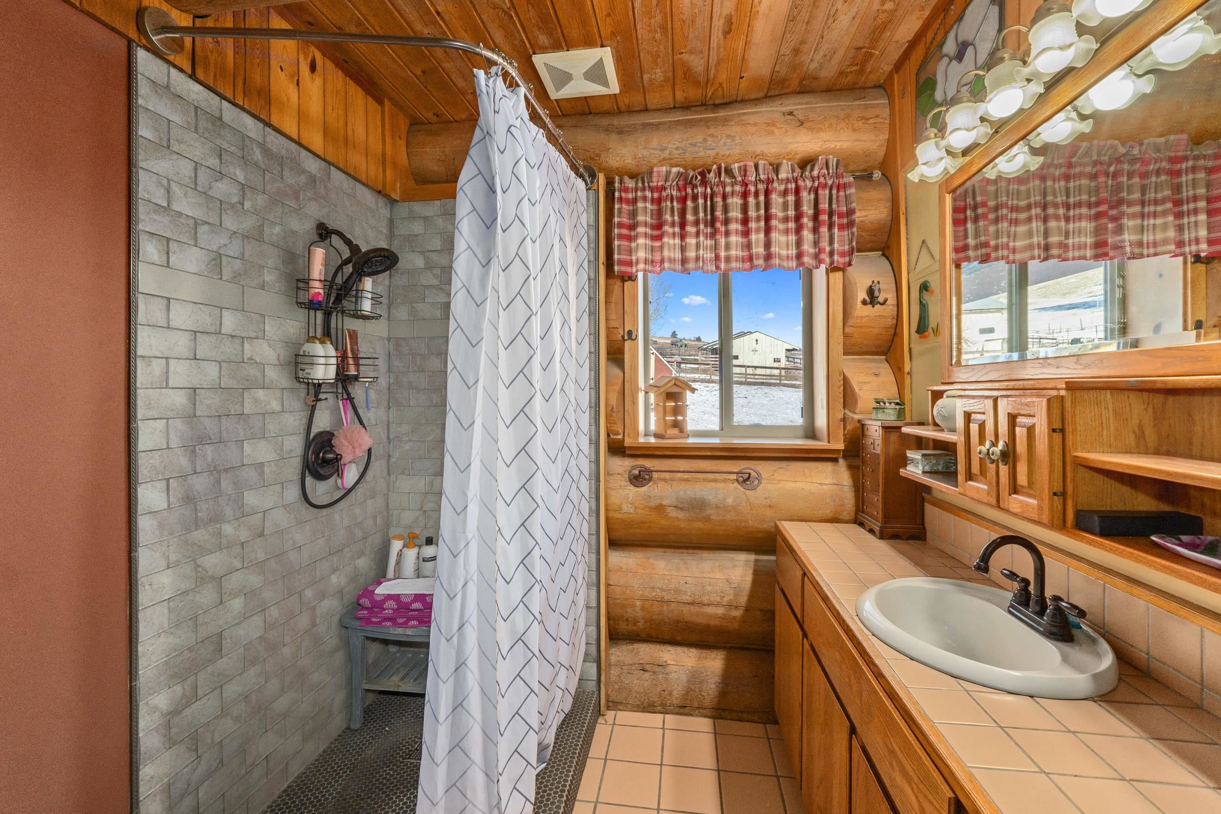 1427 Chapin Road North Evans, WA 99126 - Photo 22 of 50