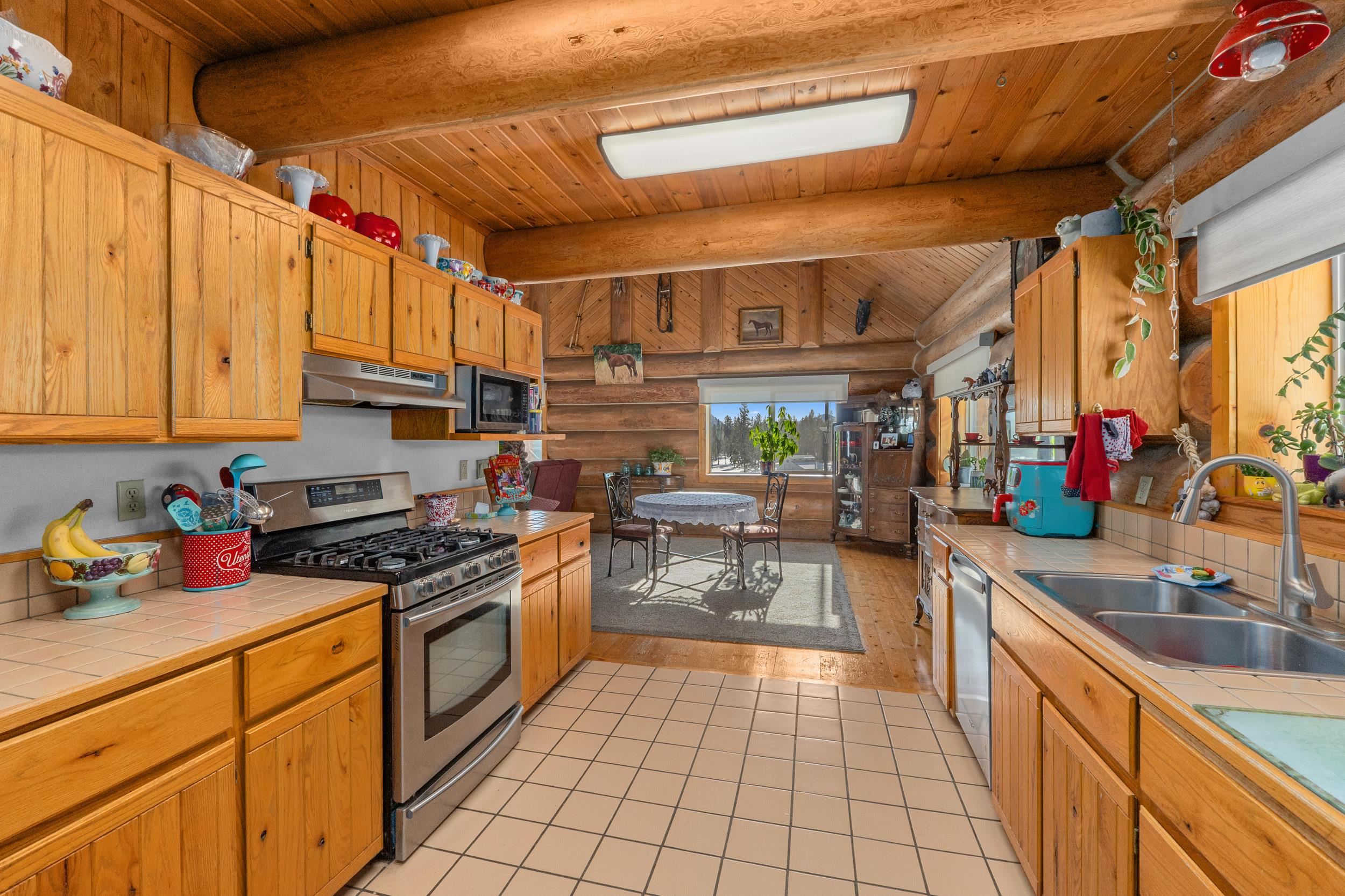 1427 Chapin Road North Evans, WA 99126 - Photo 10 of 50