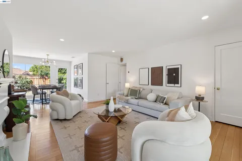 $835,000 | 15915 Via Toledo, San Lorenzo, CA 94580