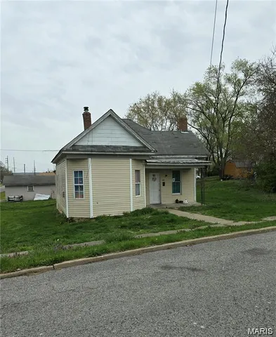 $75,000 | 210 North 4th Street, Elsberry, MO 63343