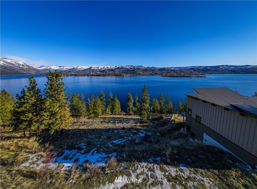 7374 Ridgeview Drive Chelan, WA 98816 - Photo 2 of 37 Gallery Image 2