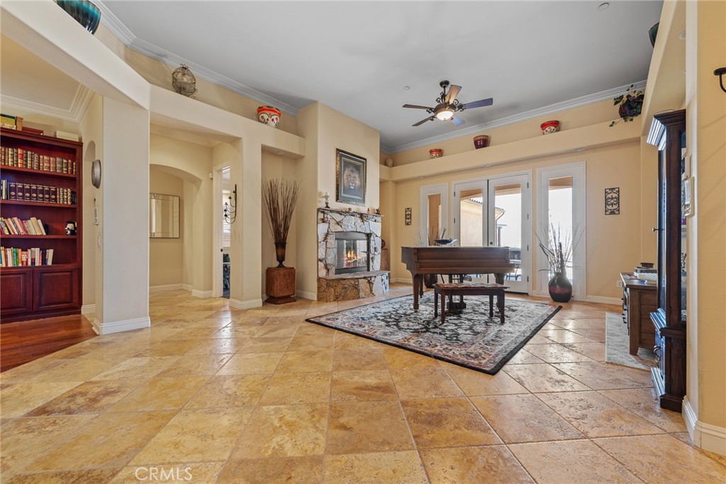 9609 Equestrian Drive Riverside, CA 92503 - Photo 7 of 41