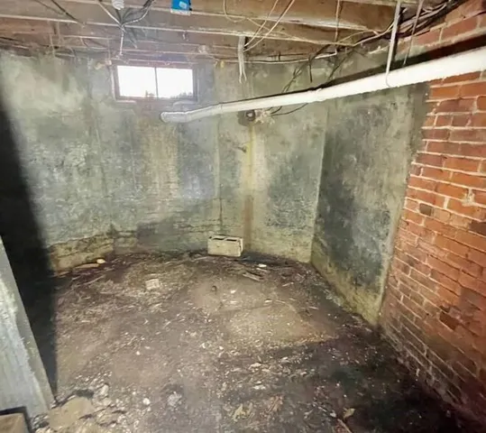 $33,000 | 404 South Lake Street, Rosendale, MO 64483