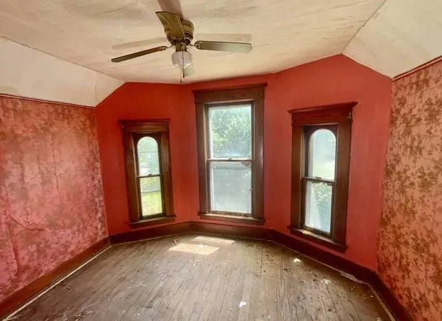 $33,000 | 404 South Lake Street, Rosendale, MO 64483