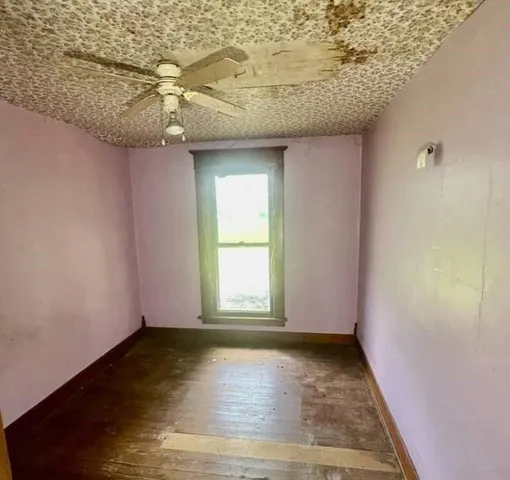 $33,000 | 404 South Lake Street, Rosendale, MO 64483