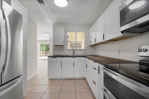 $180,000 | 3156 Huntington Woods Boulevard, Tallahassee, FL 32303