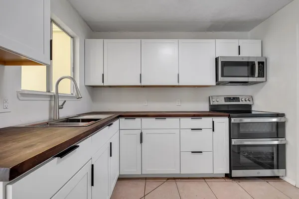 $180,000 | 3156 Huntington Woods Boulevard, Tallahassee, FL 32303