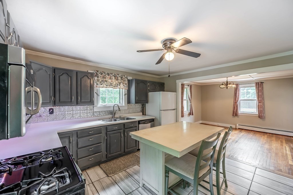 98 Newton Road Plaistow, NH 03865 - Photo 11 of 27 Gallery Image 11