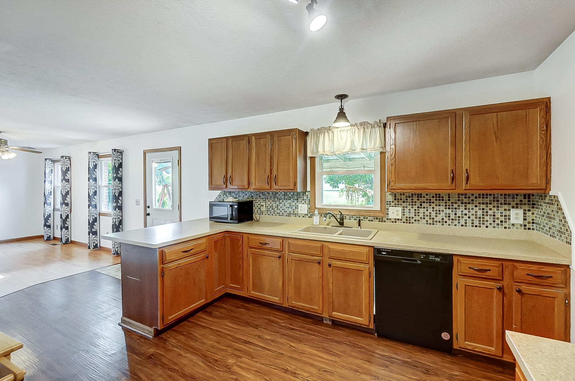 2300 Ridge Road Springfield, OH 45502 - Photo 11 of 44