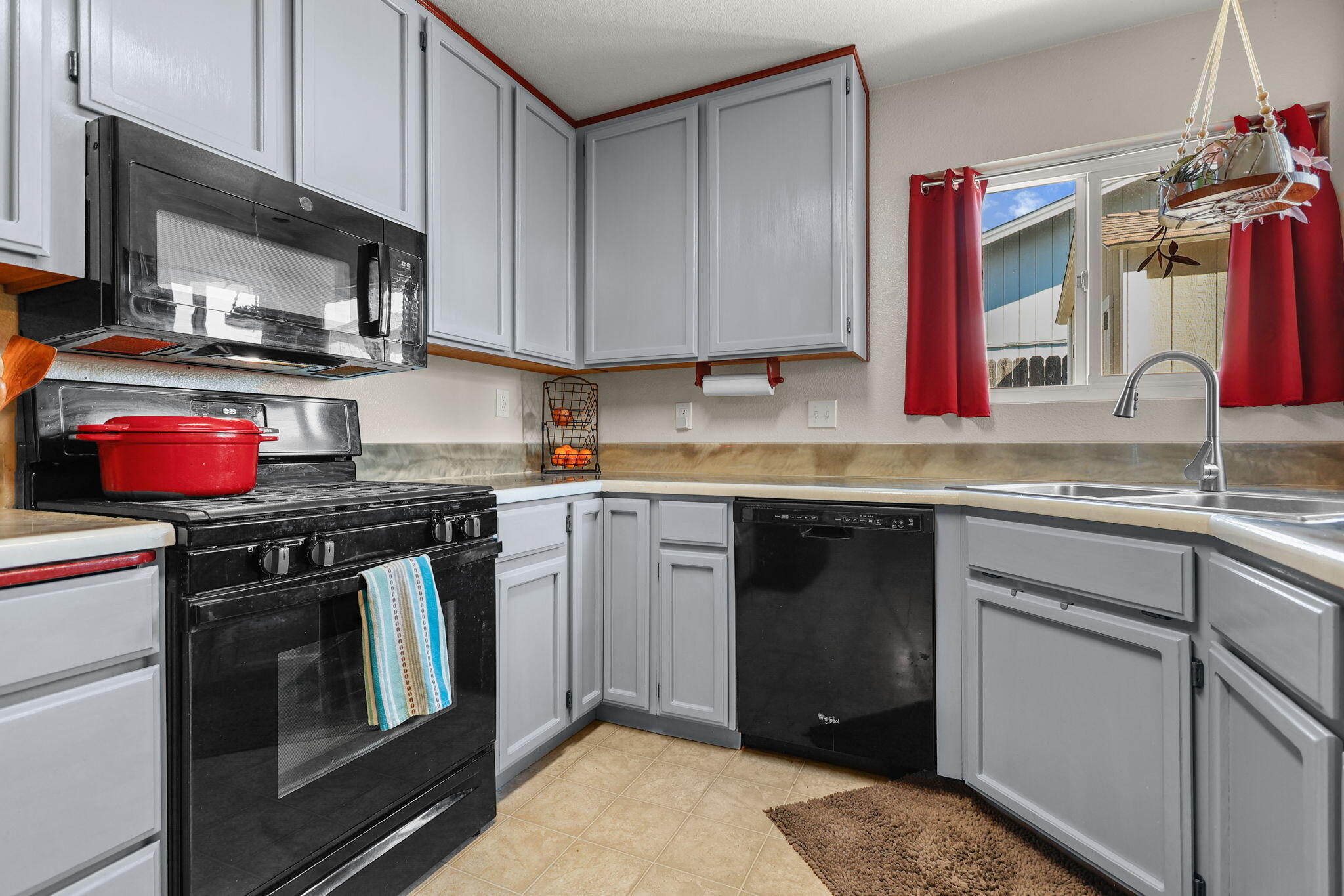 7035 Pit Road Redding, CA 96001 - Photo 15 of 36 31-web-or-mls-_K3A6118