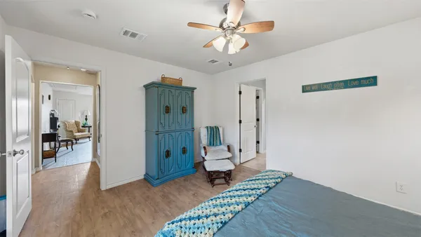 $647,500 | 1102 Fairview Drive, Rockdale, TX 76567