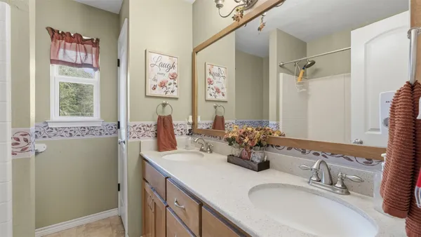 $647,500 | 1102 Fairview Drive, Rockdale, TX 76567