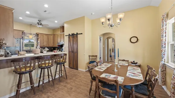 $647,500 | 1102 Fairview Drive, Rockdale, TX 76567