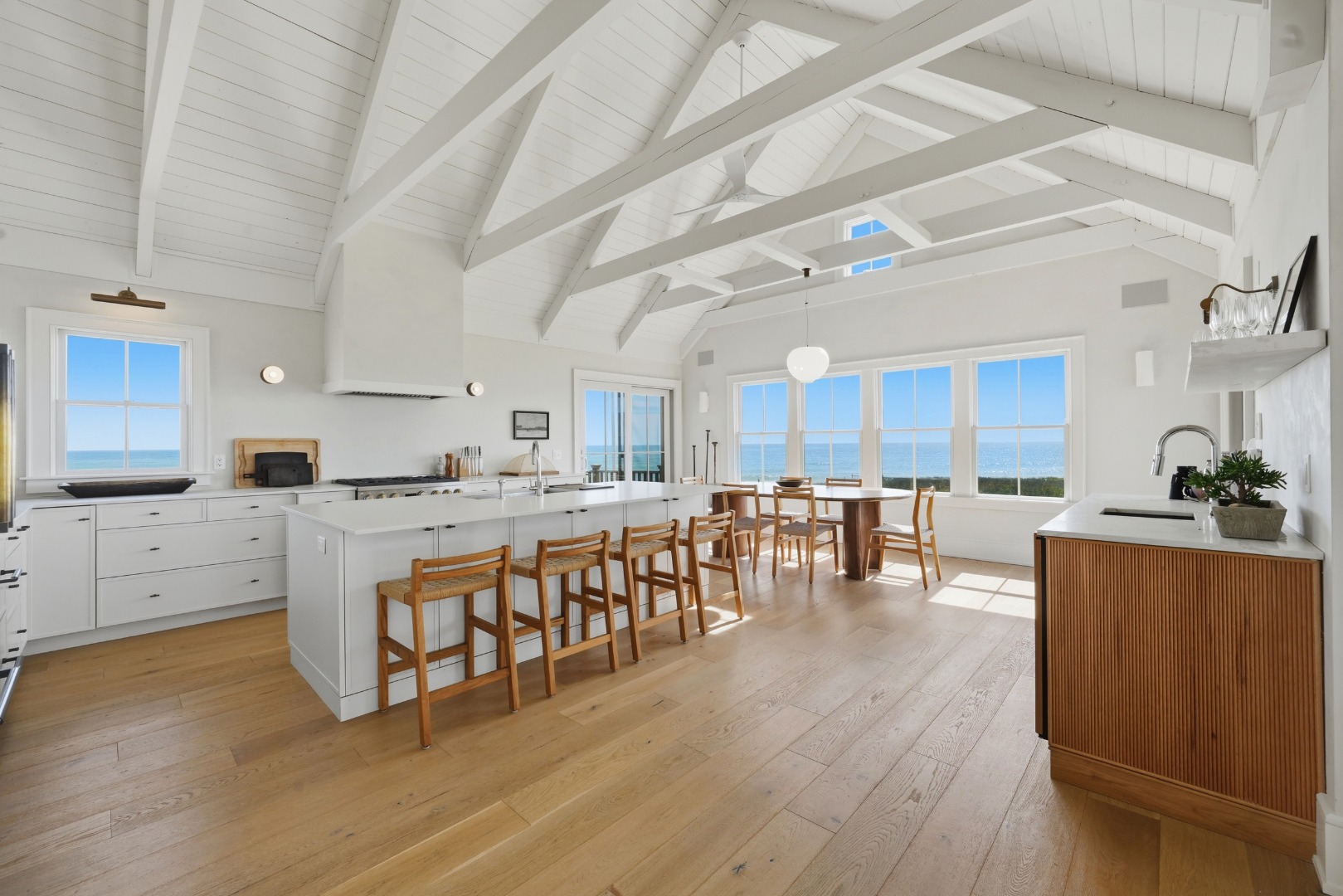 8 Sheep Pond Road Nantucket, MA 02554 - Photo 17 of 105