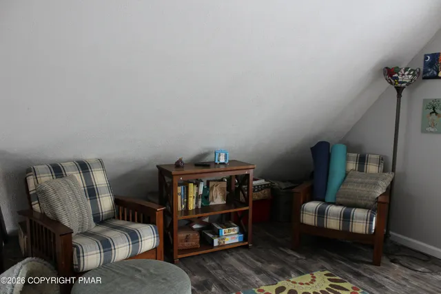 $218,000 | 167 Dorchester Drive, Bushkill, PA 18324