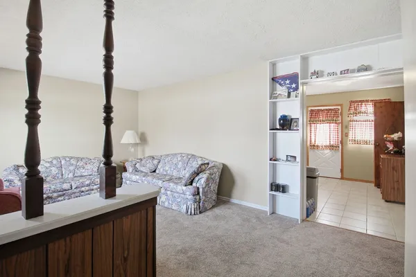 $292,000 | 7907 West Kingston Drive, Frankfort, IL 60423