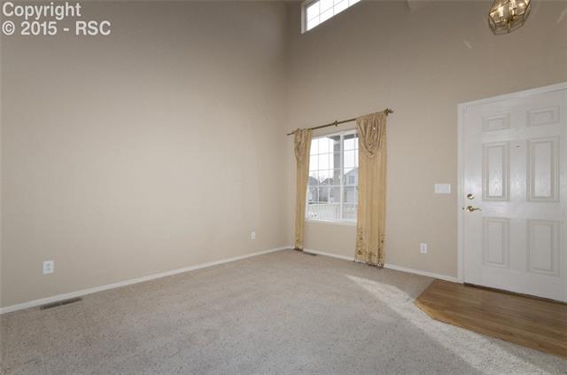 7571 Old Spec Road Peyton, CO 80831 - Photo 6 of 34 Living room
