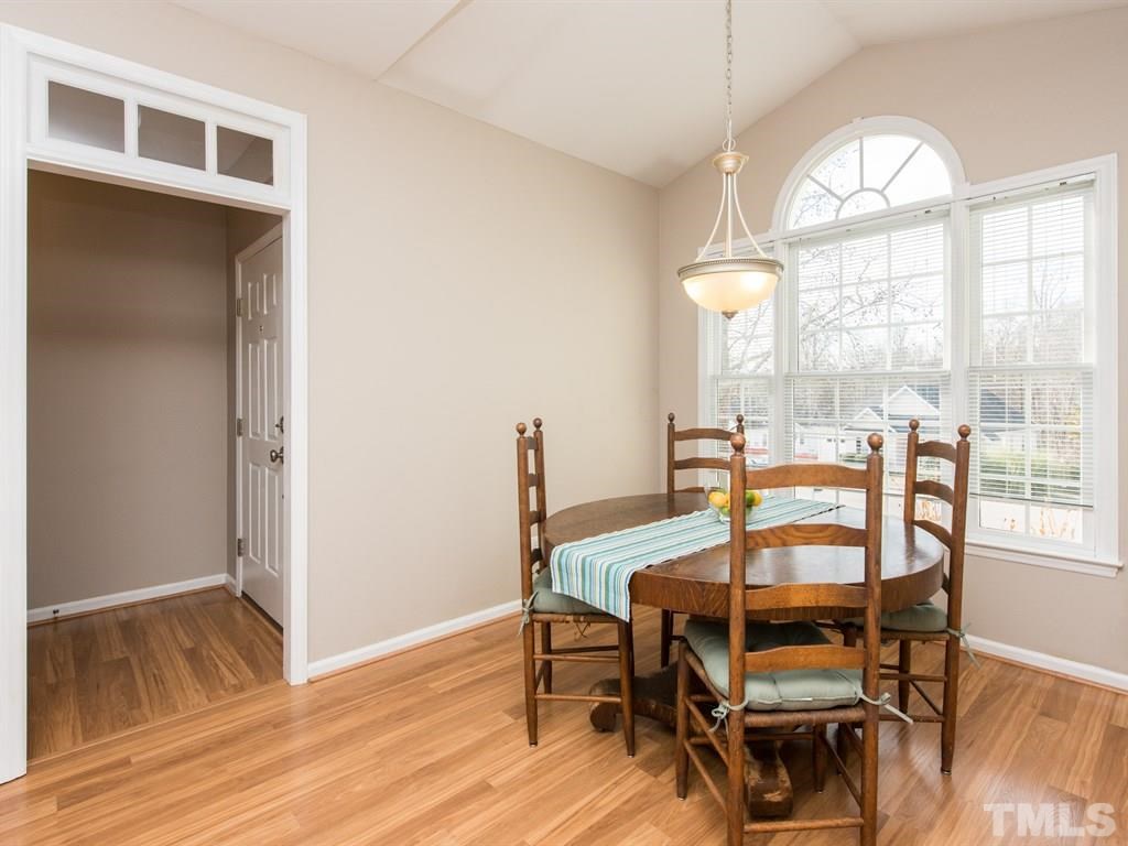 819 Shackleton Road Apex, NC 27502 - Photo 6 of 25 Gallery Image 6