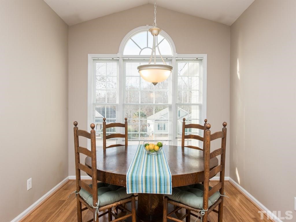 819 Shackleton Road Apex, NC 27502 - Photo 7 of 25 Gallery Image 7