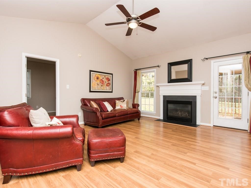819 Shackleton Road Apex, NC 27502 - Photo 8 of 25 Gallery Image 8