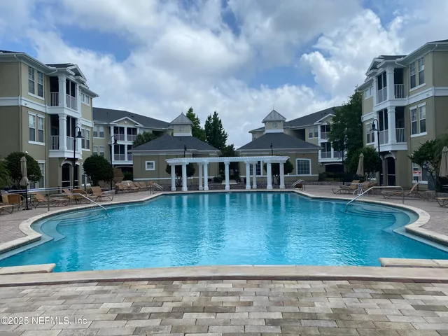 $1,275 | 8290 Gate Parkway West, Unit 1005, Jacksonville, FL 32216