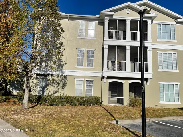 $1,300 | 8290 Gate Parkway West, Unit 1005, Jacksonville, FL 32216