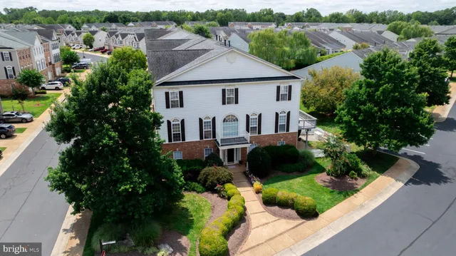 $3,200 | 2915 Murano Way, Unit A, Glen Allen, VA 23059