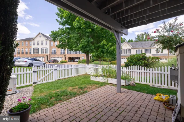 $3,200 | 2915 Murano Way, Unit A, Glen Allen, VA 23059