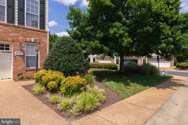 $3,200 | 2915 Murano Way, Unit A, Glen Allen, VA 23059