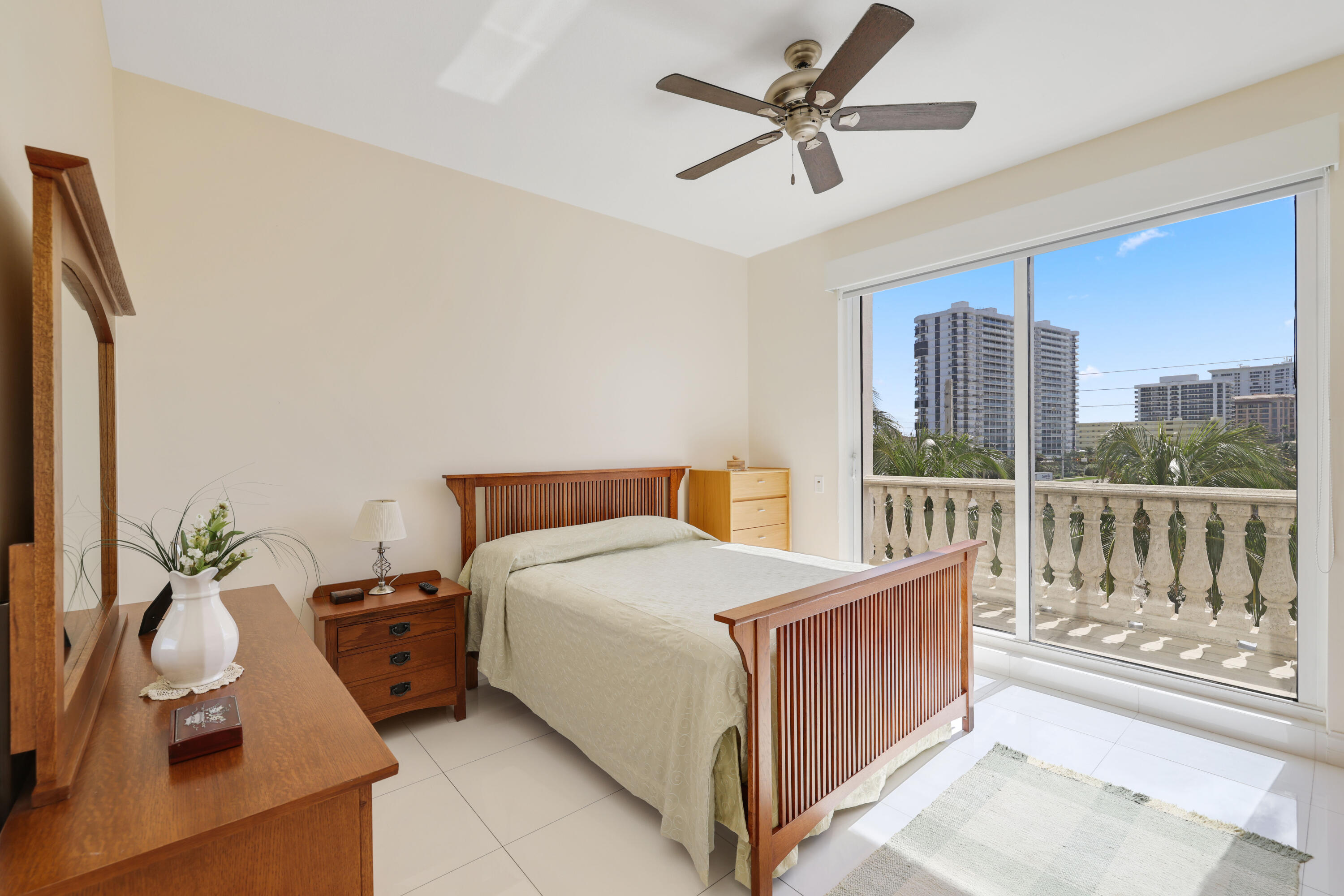 1 North Ocean Boulevard, Unit 304 Boca Raton, FL 33432 - Photo 17 of 47 1 N Ocean Blvd - 53.jpg-FULL