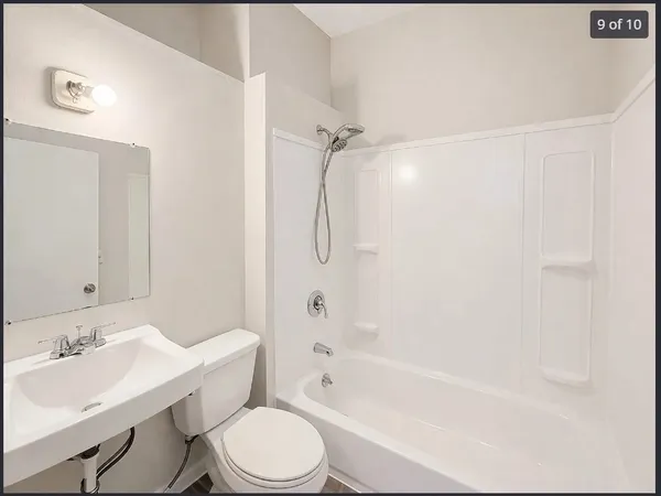 $2,150 | 11 Park Street, Unit 3, Peabody, MA 01960