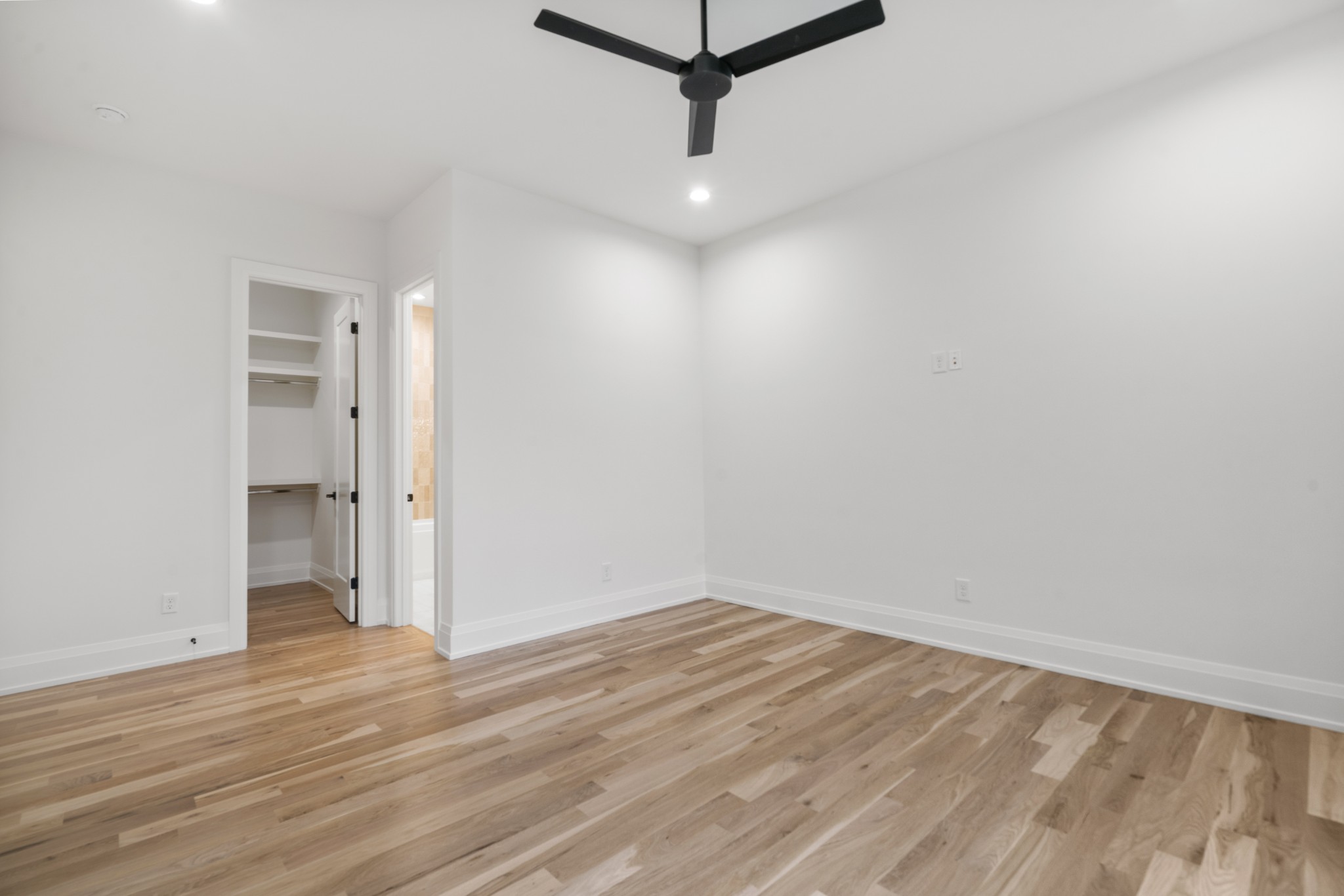 1323 Harding Place Nashville, TN 37215 - Photo 29 of 41 a view of a room with wooden floor