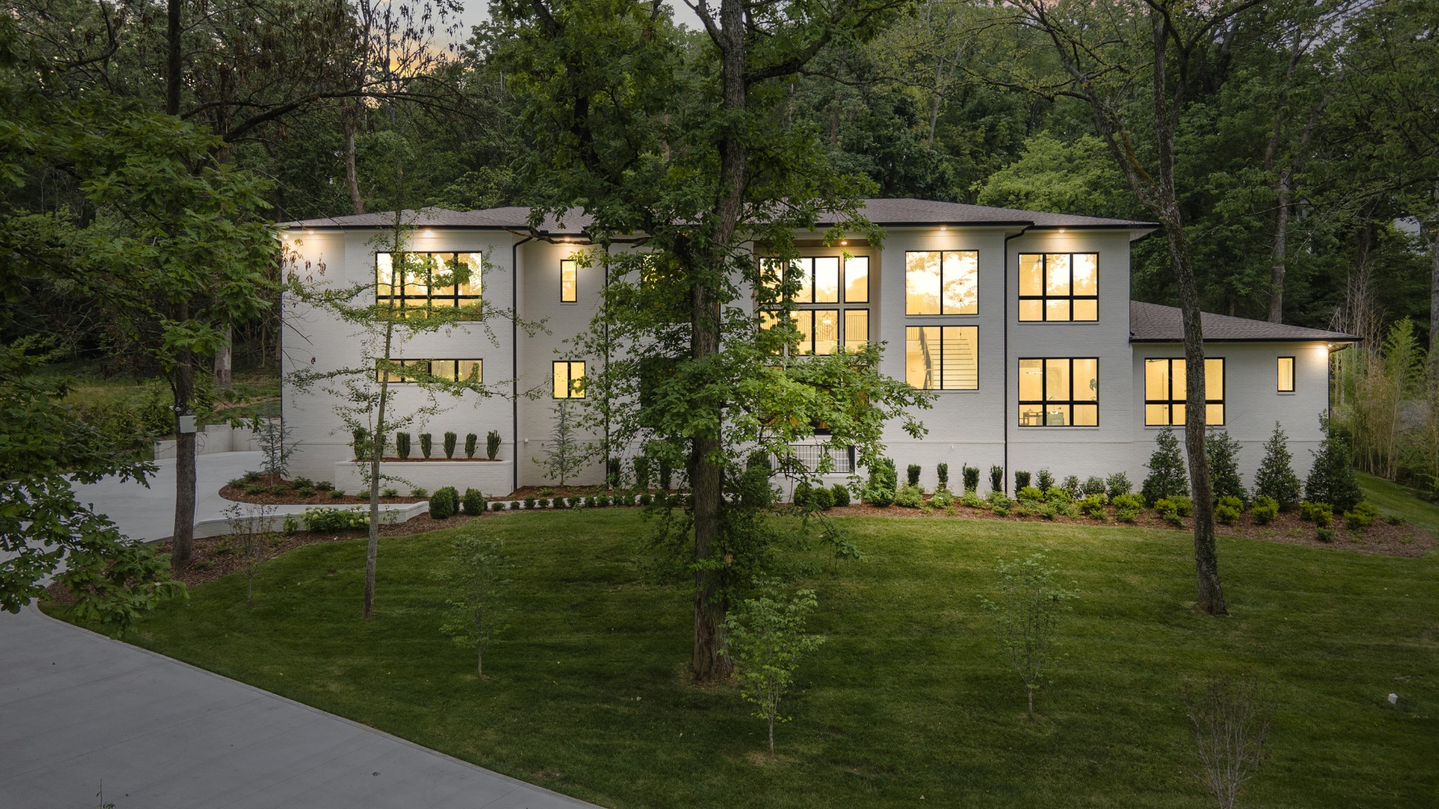 1323 Harding Place Nashville, TN 37215 - Photo 41 of 41 a sign on the side of a building