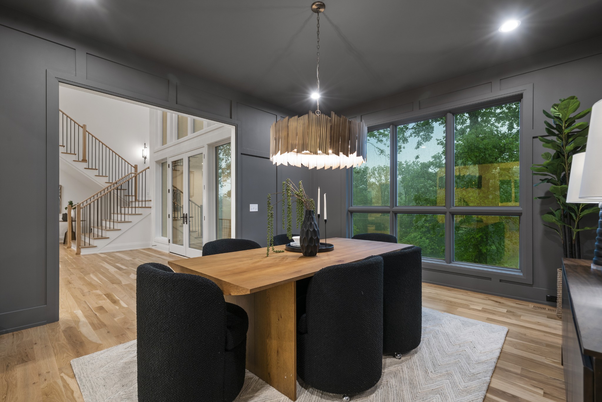 1323 Harding Place Nashville, TN 37215 - Photo 6 of 41 a dining room with large window