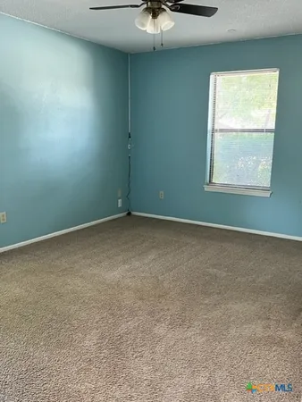 $1,800 | 1302 South Mesquite Avenue, New Braunfels, TX 78130