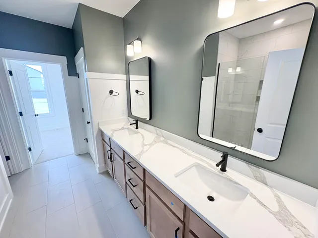 $714,900 | 8047 Erie Drive Southwest, Byron Center, MI 49315