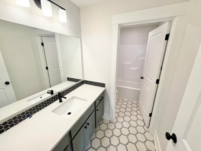 $714,900 | 8047 Erie Drive Southwest, Byron Center, MI 49315