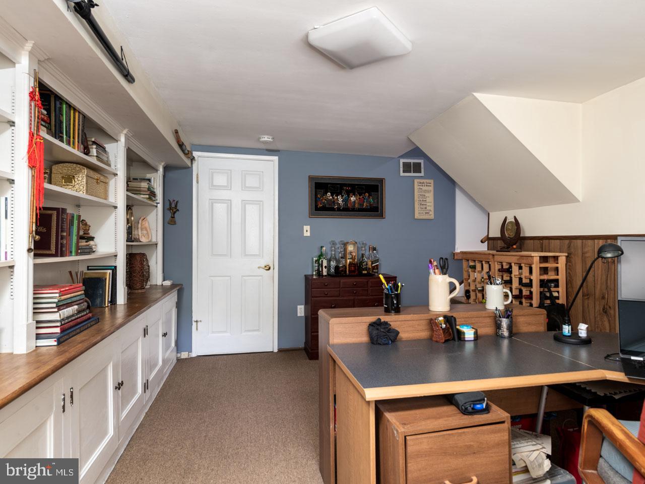 5223 Ravensworth Road Springfield, VA 22151 - Photo 21 of 31 Family Room