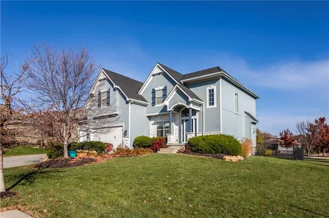 $739,000 | 18732 West 99th Street, Lenexa, KS 66220