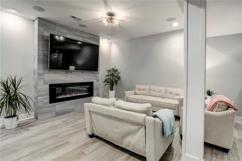 $739,000 | 18732 West 99th Street, Lenexa, KS 66220