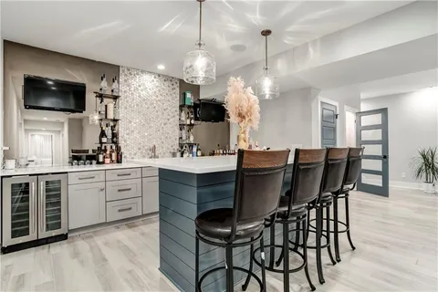 $739,000 | 18732 West 99th Street, Lenexa, KS 66220